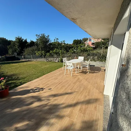 Con Vistas A Islas Cies, Ideal Explorar Rias Baixas Vigo